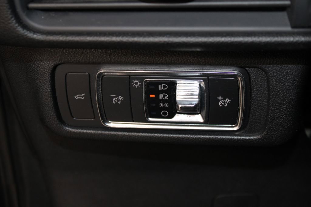 Used 2022 Lincoln Corsair Reserve w/ Elements Package image 43