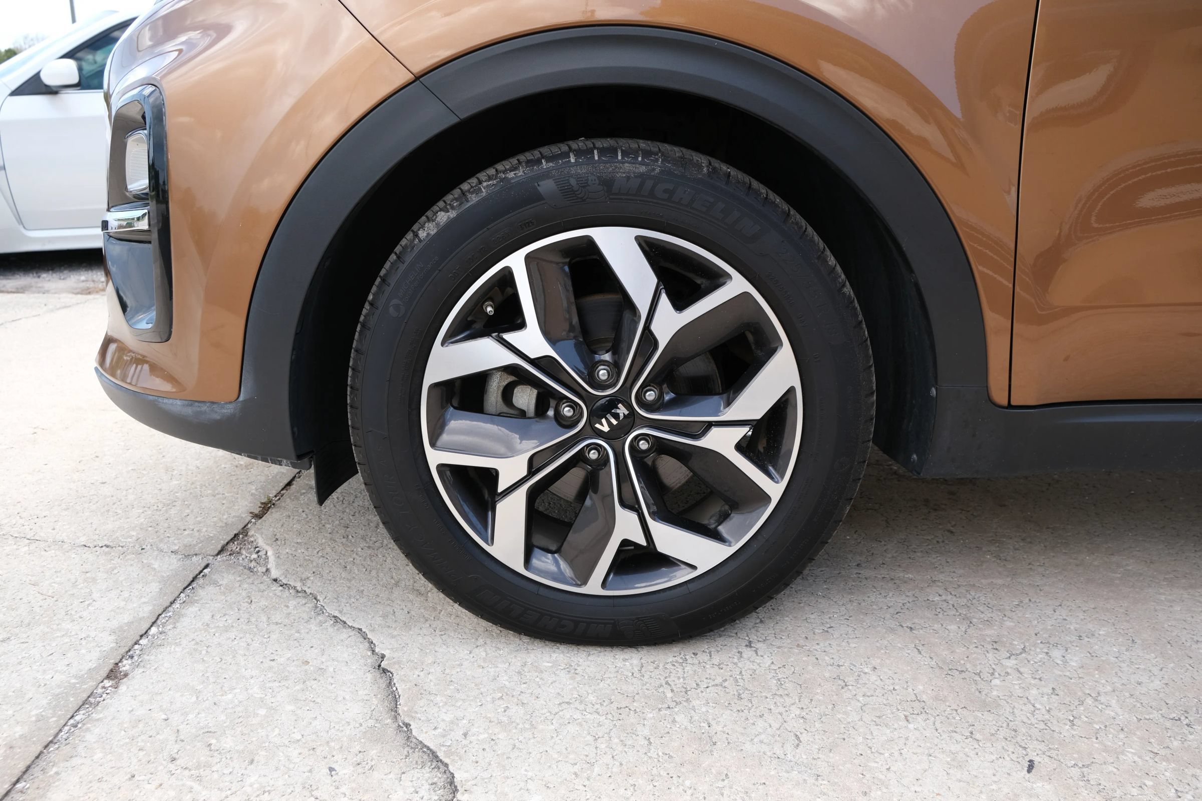 Used 2021 Kia Sportage EX FWD image 17