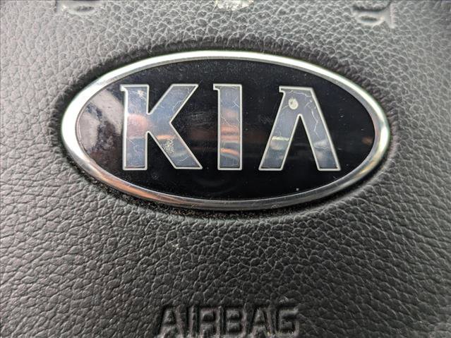 Used 2017 Kia Sorento L image 13