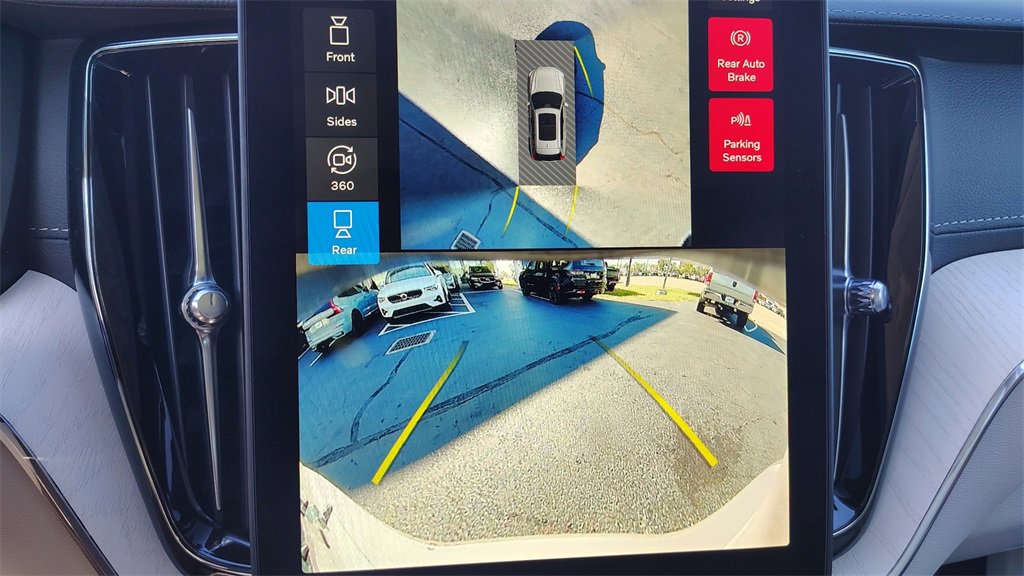 Used 2026 Volvo XC60 B5 Ultra w/ Climate Package PRO image 21