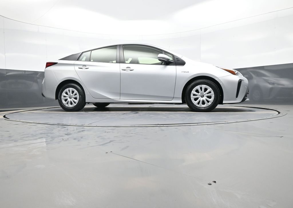Certified 2022 Toyota Prius LE image 27
