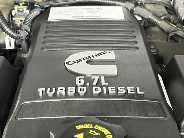 Used 2023 RAM 2500 Big Horn w/ Night Edition image 9