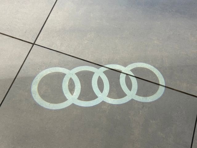 Used 2022 Audi Q5 e Premium Plus w/ Premium Plus Package image 20