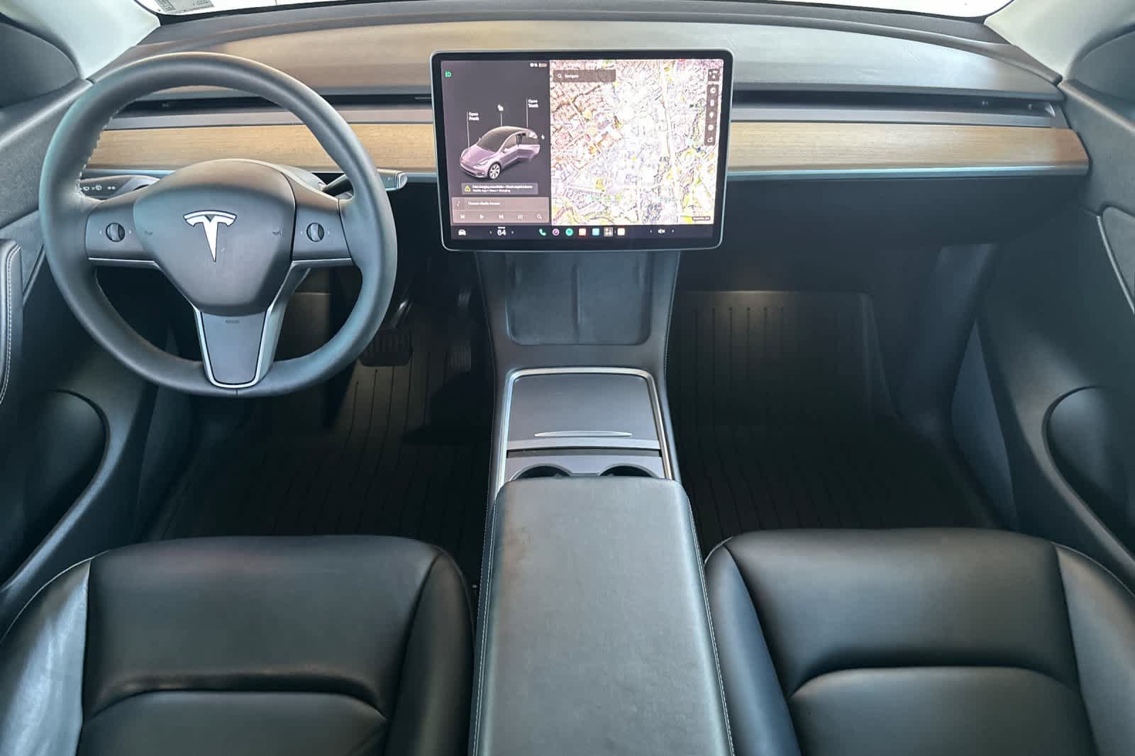 Used 2021 Tesla Model Y Long Range AWD/4WD image 3