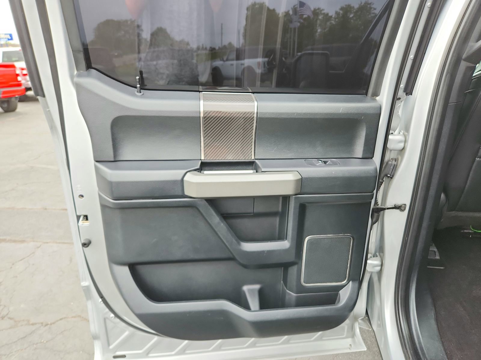 Used 2019 Ford F150 Raptor w/ Equipment Group 802A Luxury AWD/4WD image 25