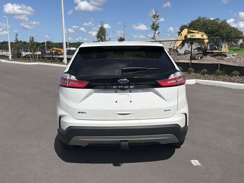 Certified 2024 Ford Edge SEL w/ Convenience Package AWD/4WD image 5