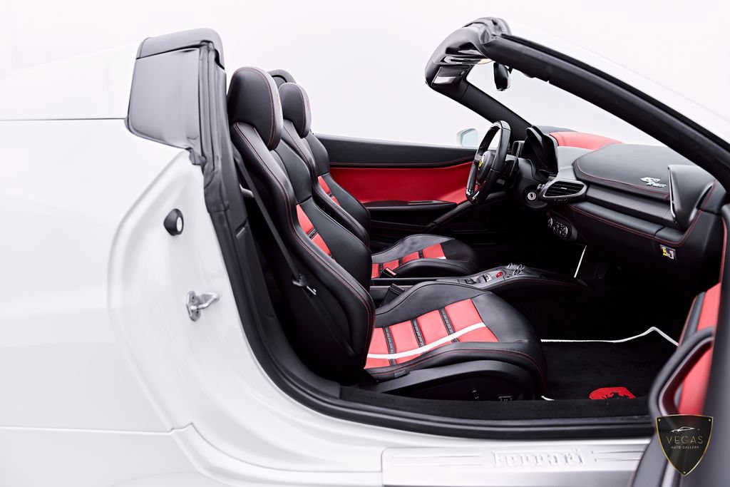 Used 2014 Ferrari 458 Spider RWD image 43