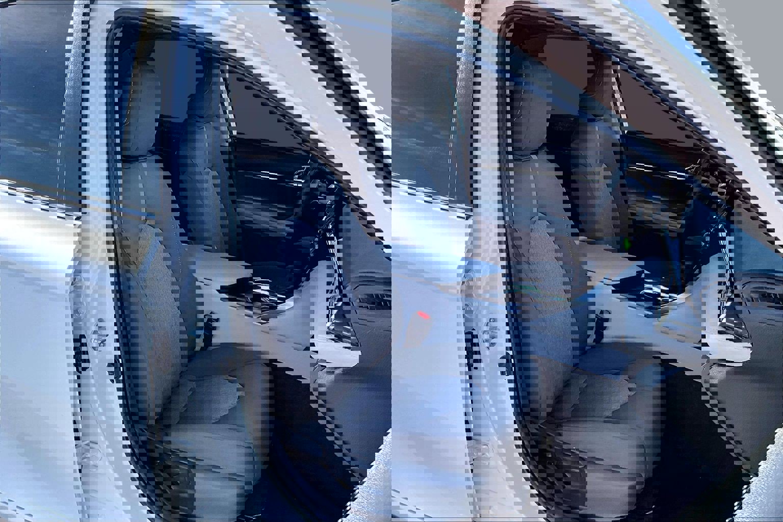 Used 2021 Toyota Camry LE w/ Carpet Mat Package (TMS) image 6