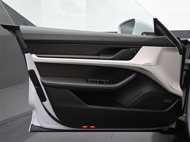 Used 2025 Porsche Taycan GTS image 14