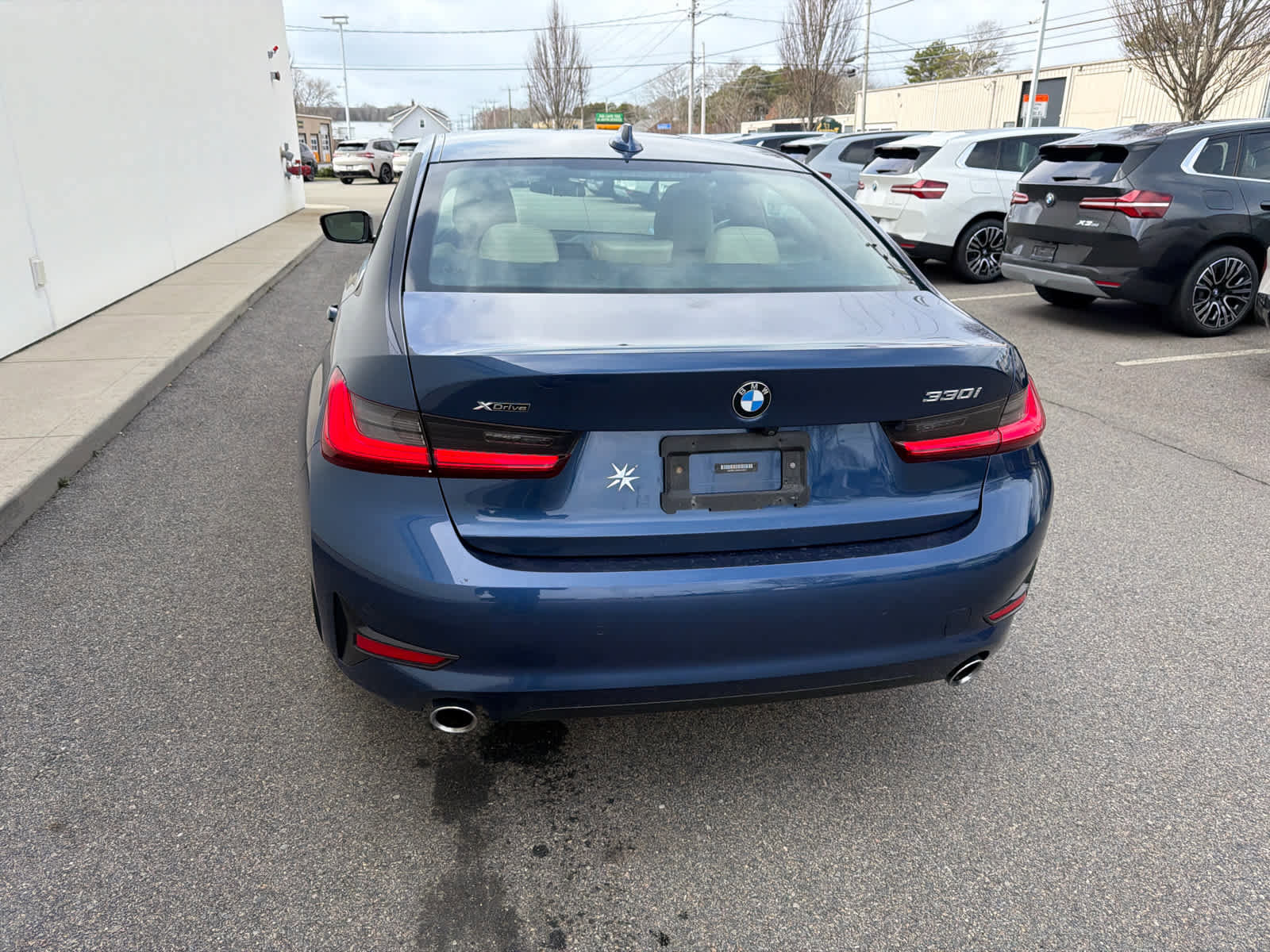 Used 2021 BMW 330i xDrive Sedan w/ Convenience Package image 6