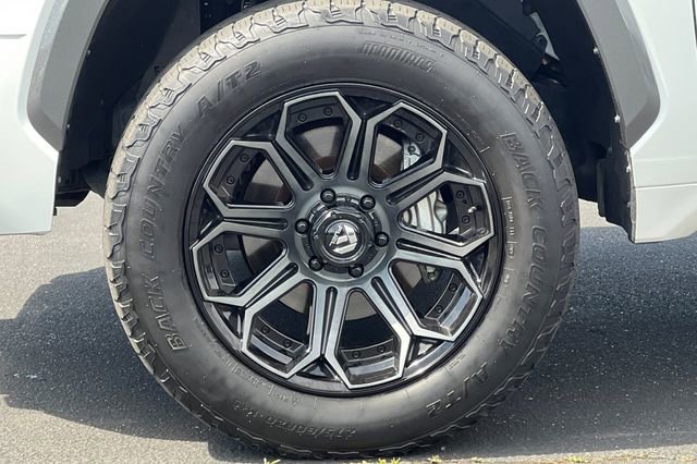 Used 2022 Toyota Tundra Limited AWD/4WD image 28