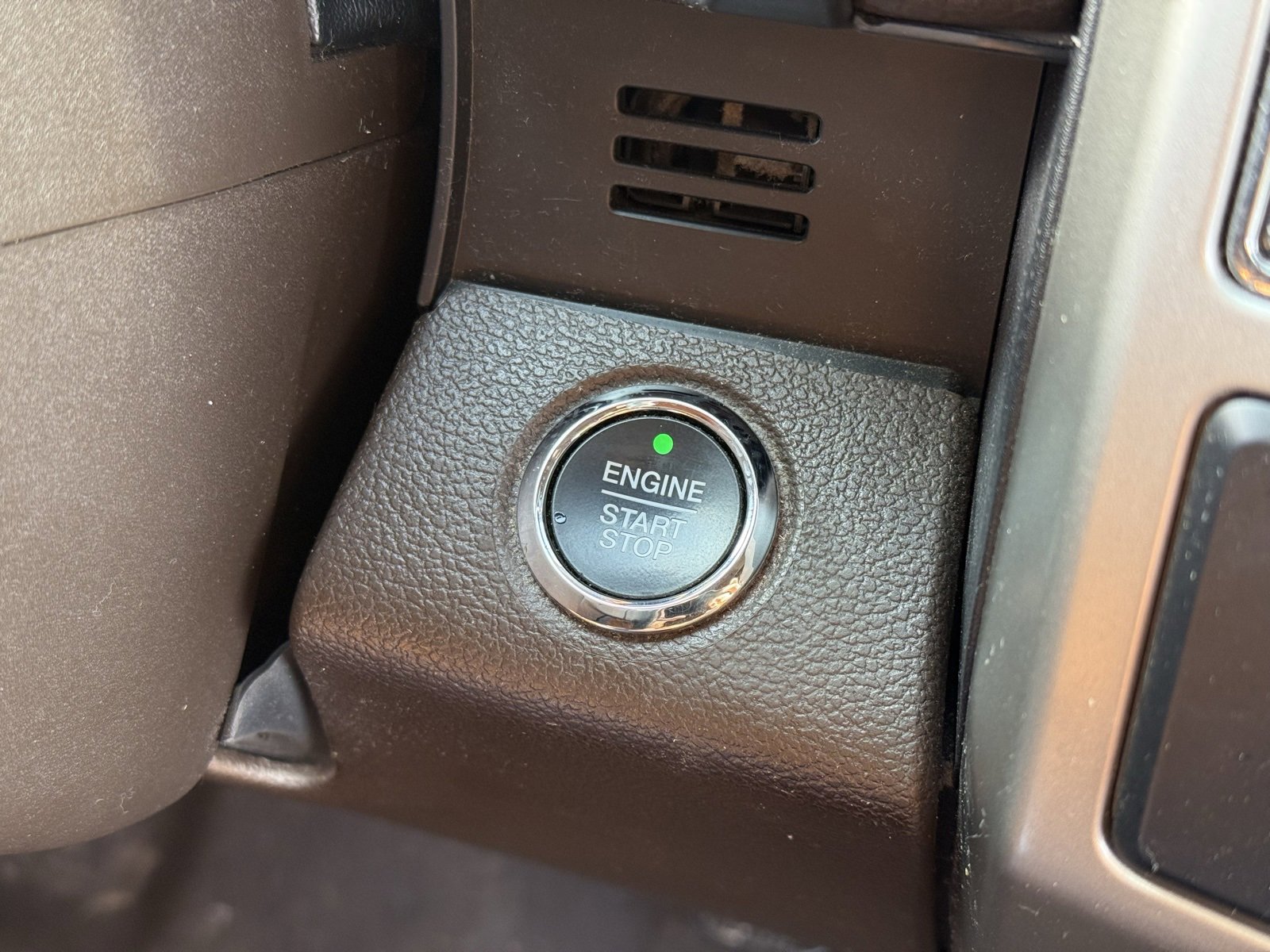 Used 2018 Ford F150 King Ranch image 23