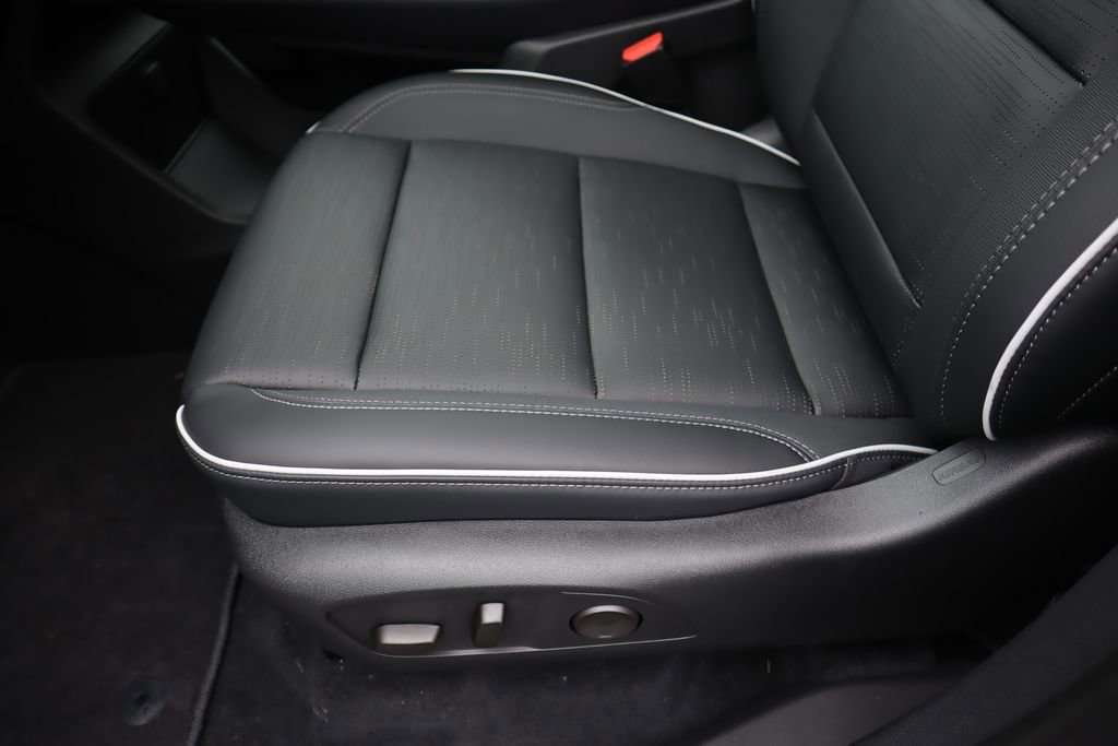 New 2026 Buick Enclave Sport Touring w/ Power Package image 15