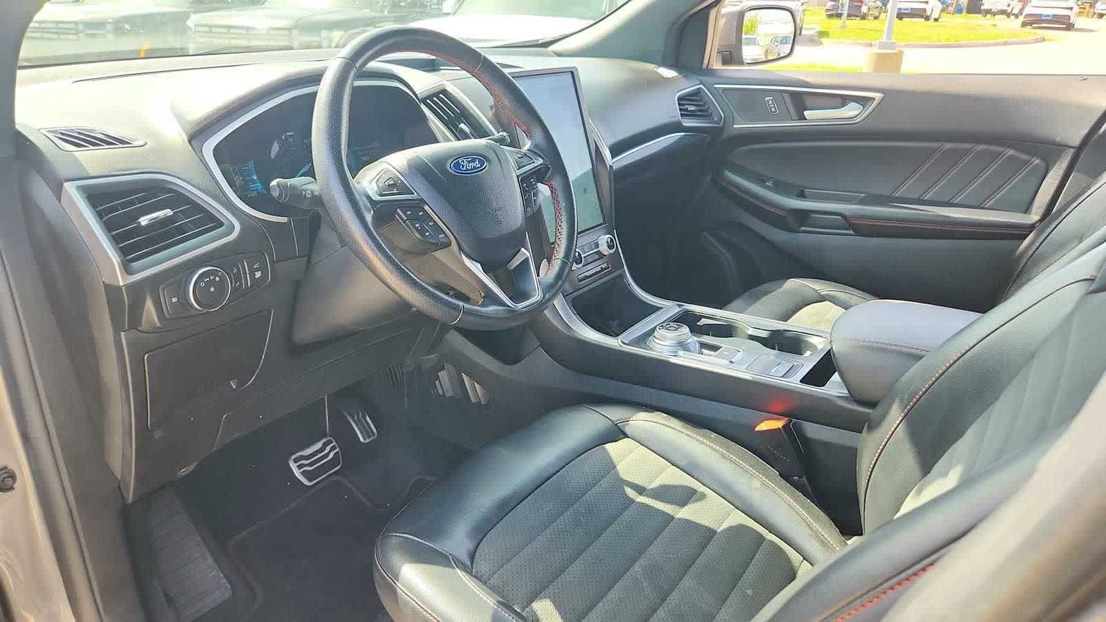 Used 2021 Ford Edge ST-Line FWD image 9