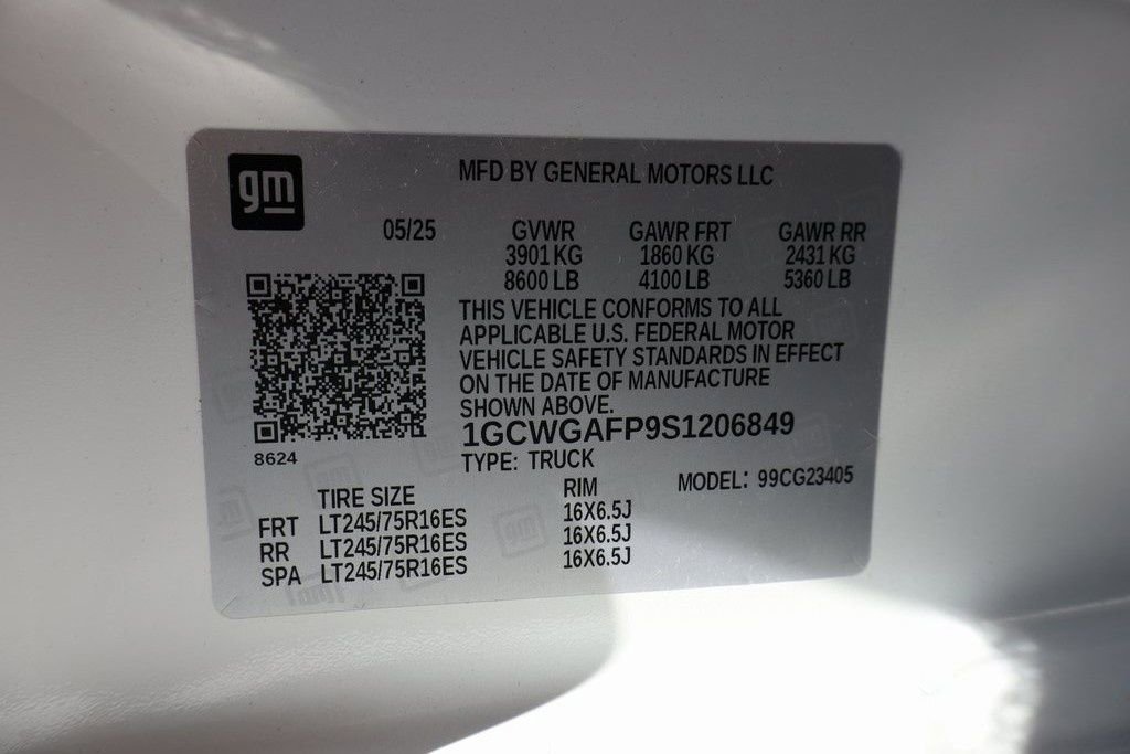 New 2025 Chevrolet Express 2500 w/ Driver Convenience Package image 31