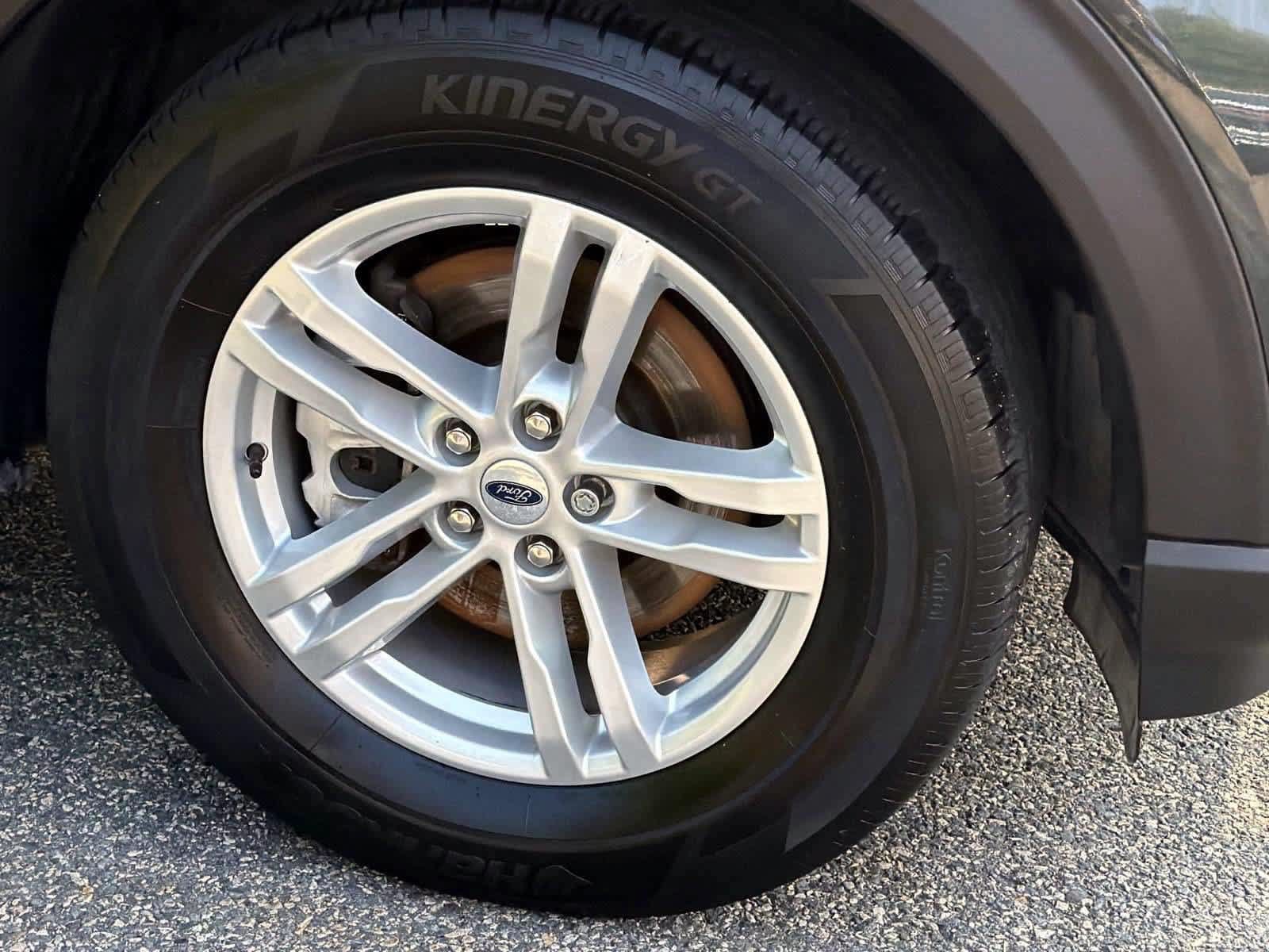 Used 2024 Ford Explorer XLT w/ Equipment Group 202A AWD/4WD image 7