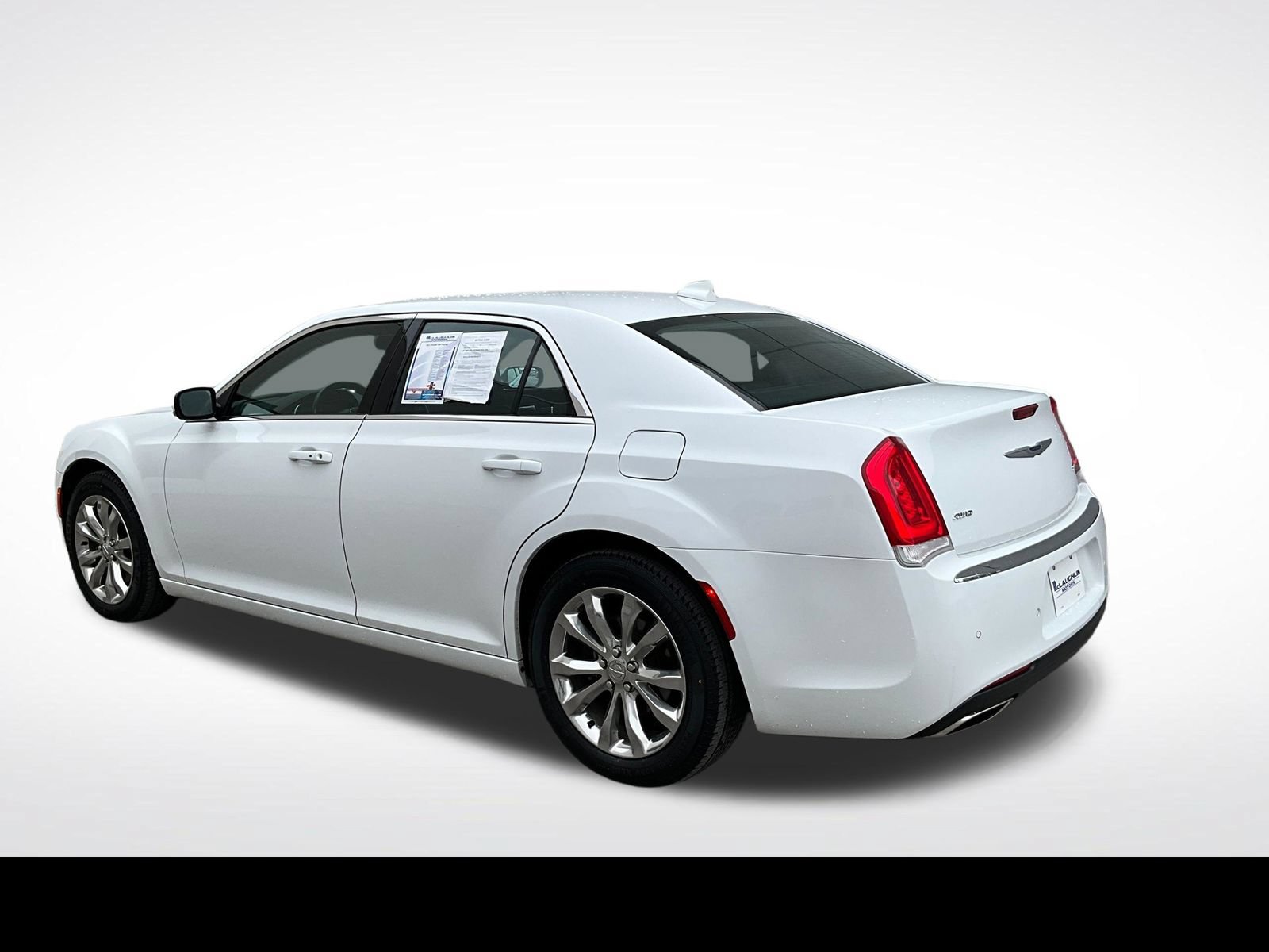 Used 2021 Chrysler 300 Touring L AWD/4WD image 13