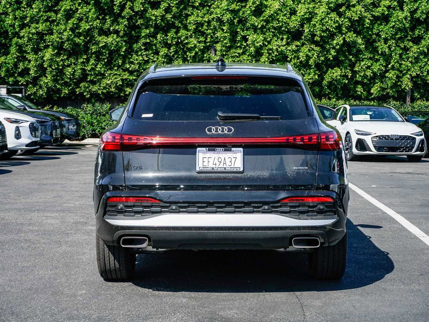 Used 2025 Audi Q5 Premium Plus w/ Premium Plus image 3