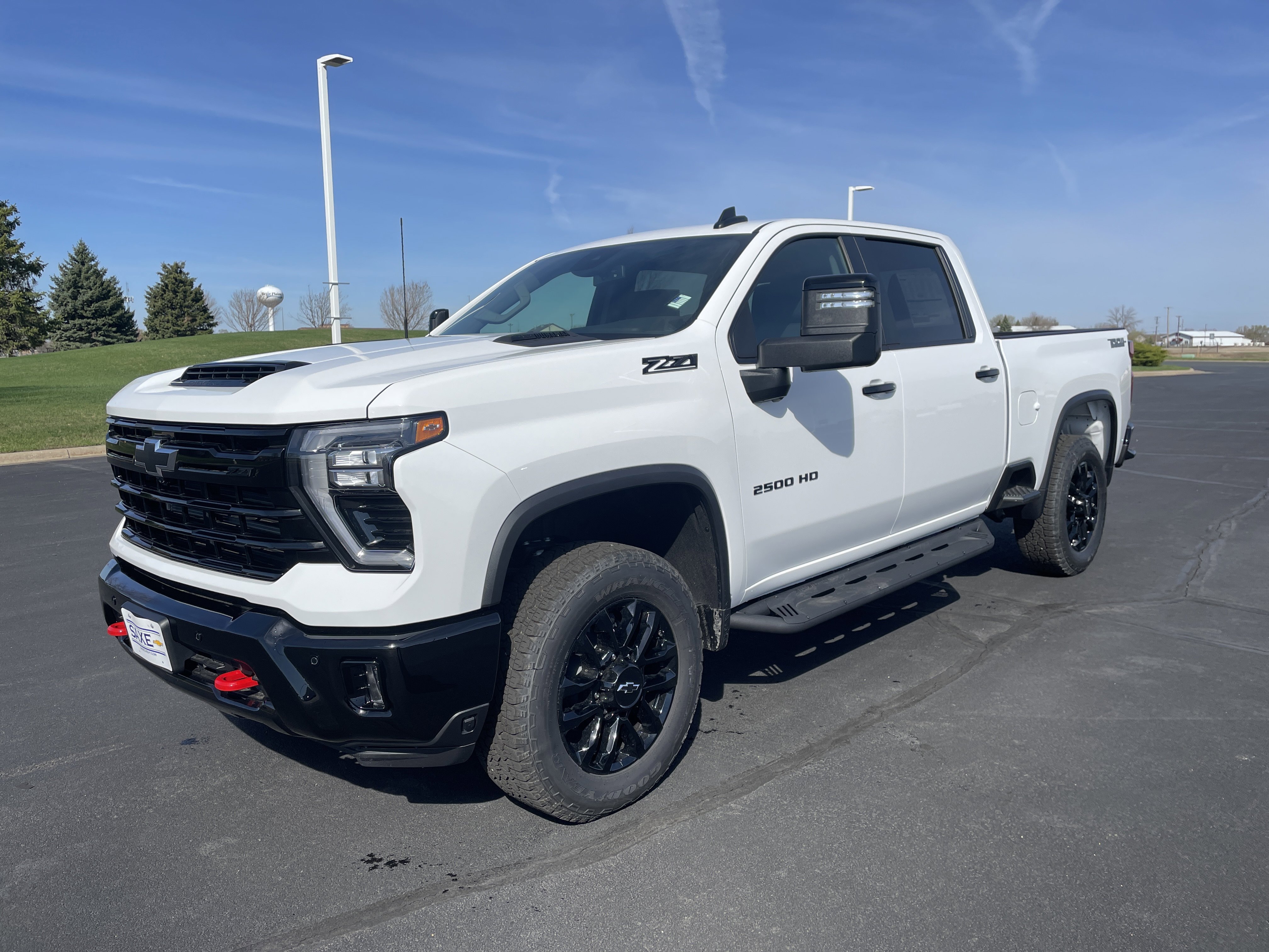 Used 2026 Chevrolet Silverado 2500 LT w/ Trail Boss Package AWD/4WD image 1