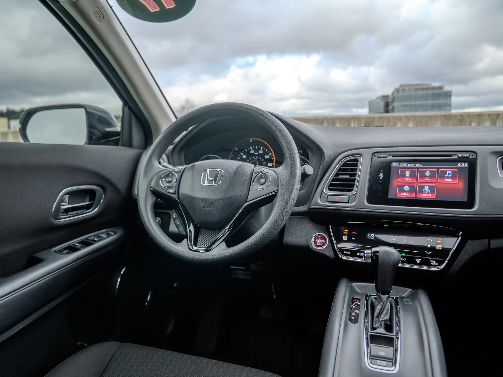 Used 2017 Honda HR-V EX image 22