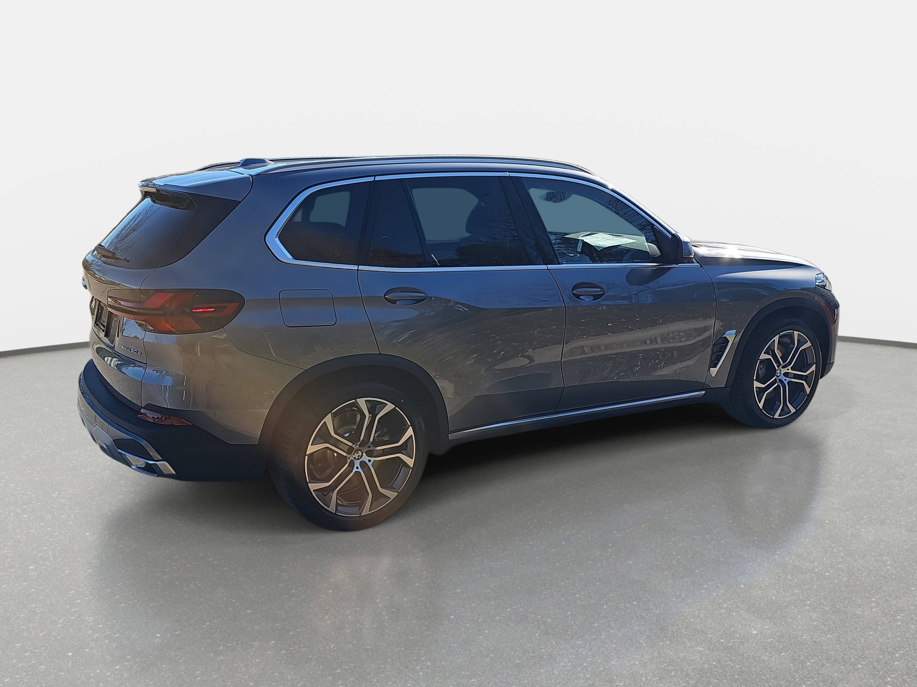 New 2026 BMW X5 xDrive50e w/ Climate Comfort Package image 5