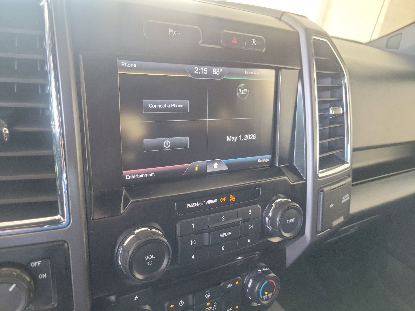 Used 2015 Ford F150 XLT w/ Equipment Group 301A Mid RWD image 16
