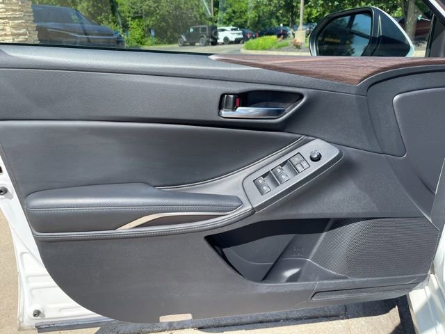 Used 2021 Toyota Avalon XLE AWD/4WD image 9