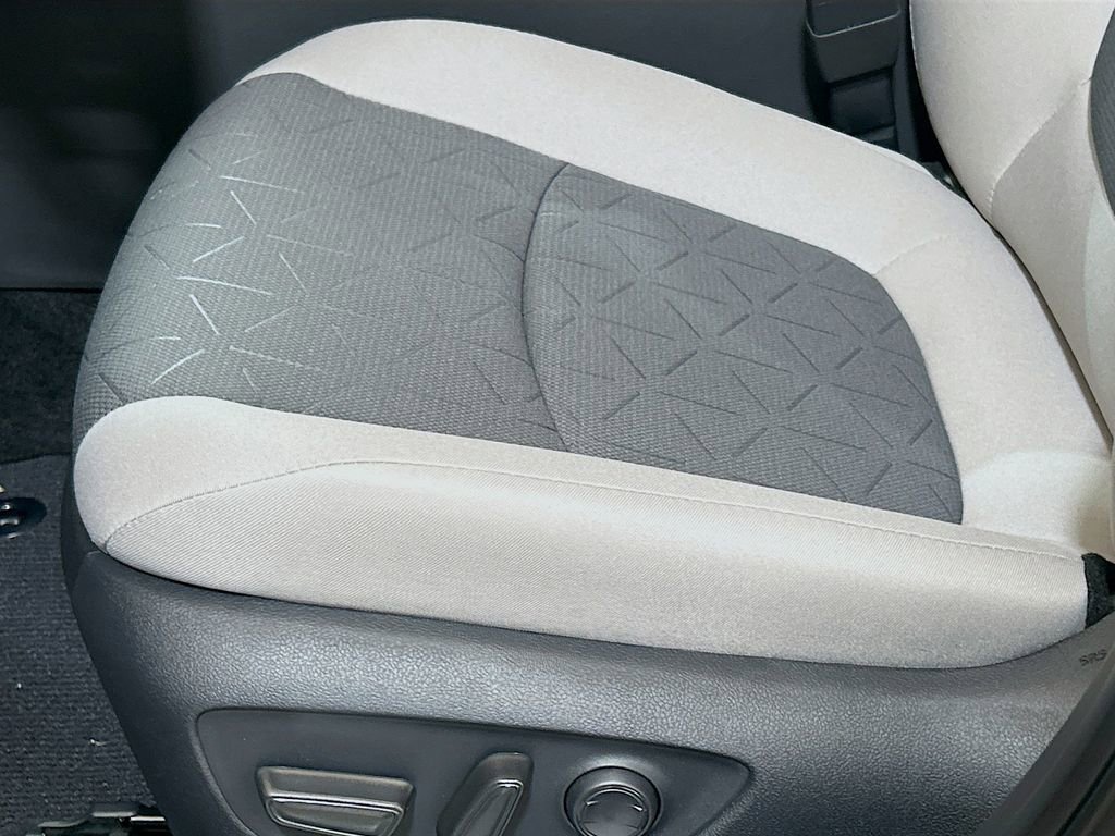 New 2025 Toyota RAV4 XLE FWD image 18