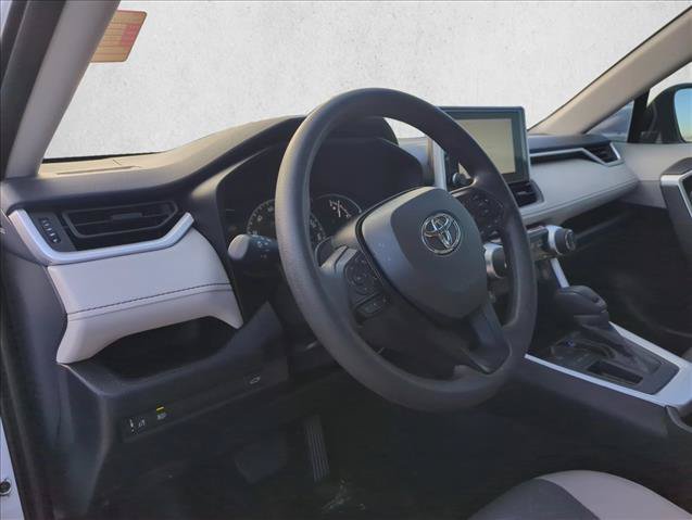 Used 2025 Toyota RAV4 XLE w/ Convenience Package FWD image 13