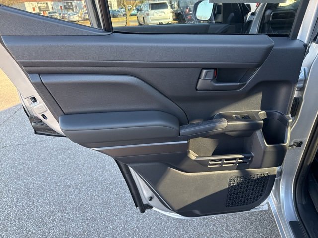 Used 2025 Toyota 4Runner SR5 image 24