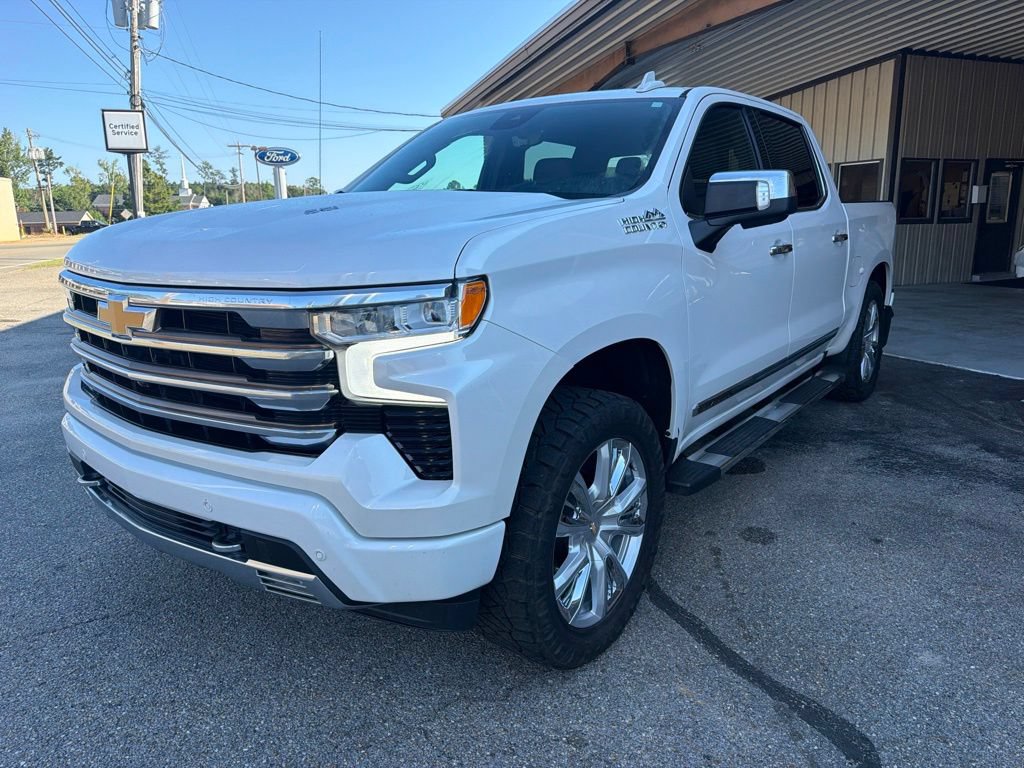 Used 2022 Chevrolet Silverado 1500 High Country w/ High Country Premium Package AWD/4WD image 1