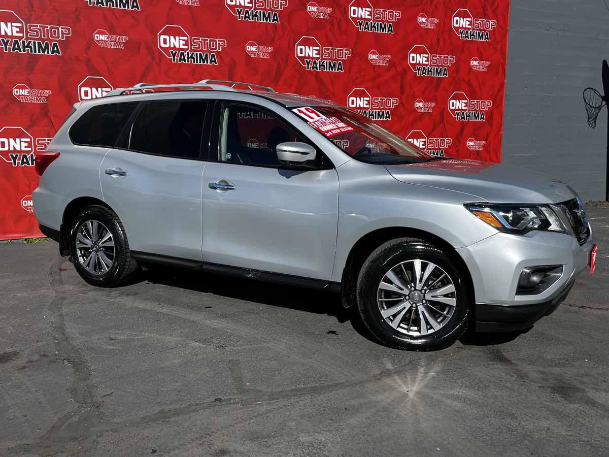Used 2019 Nissan Pathfinder SL w/ Cargo Package AWD/4WD image 4