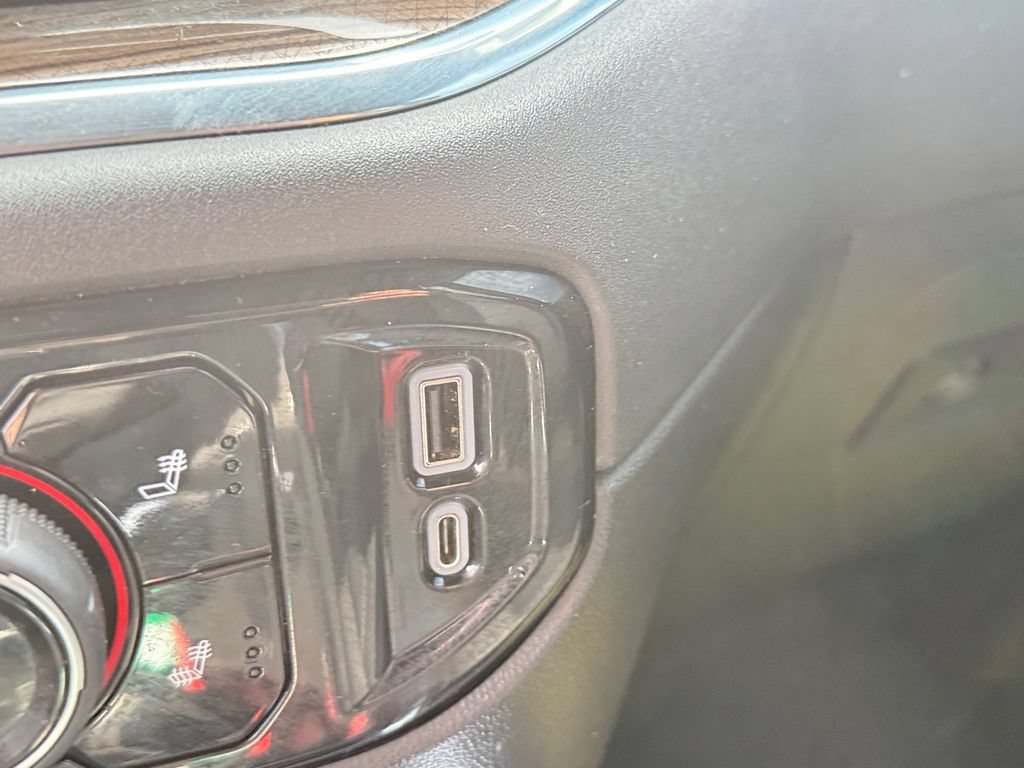 Used 2022 Chevrolet Silverado 1500 LT Trail Boss w/ Convenience Package II AWD/4WD image 33
