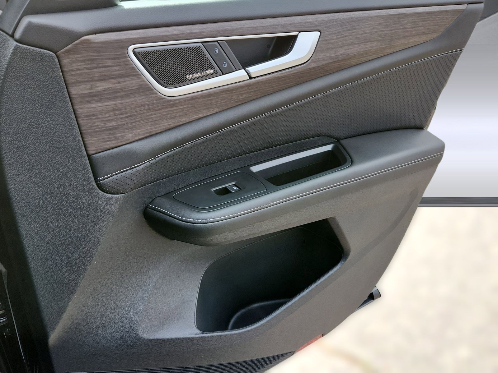 New 2026 Volkswagen Atlas SEL Premium R-Line image 19