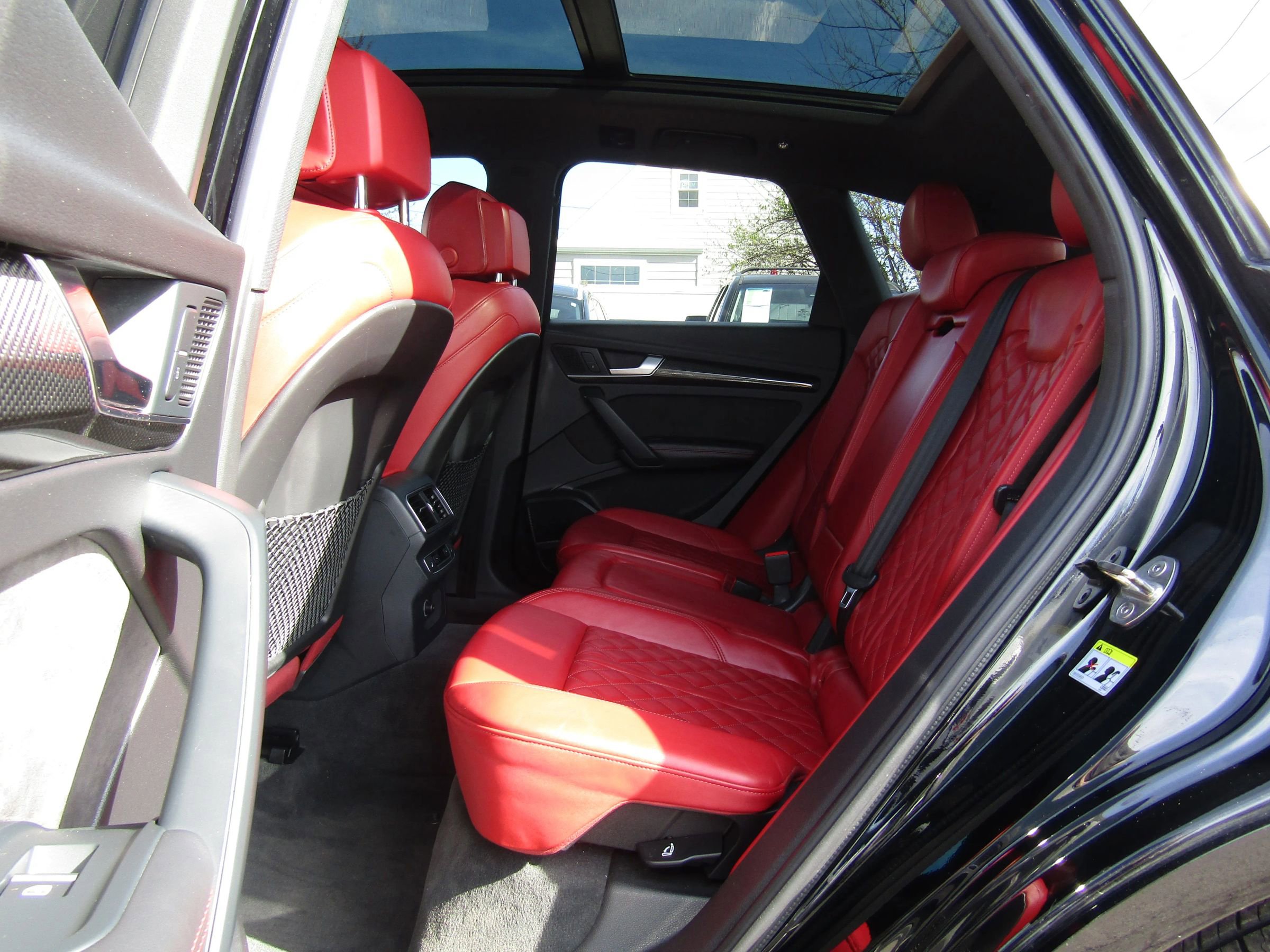 Used 2018 Audi SQ5 Premium Plus w/ S Sport Package image 17