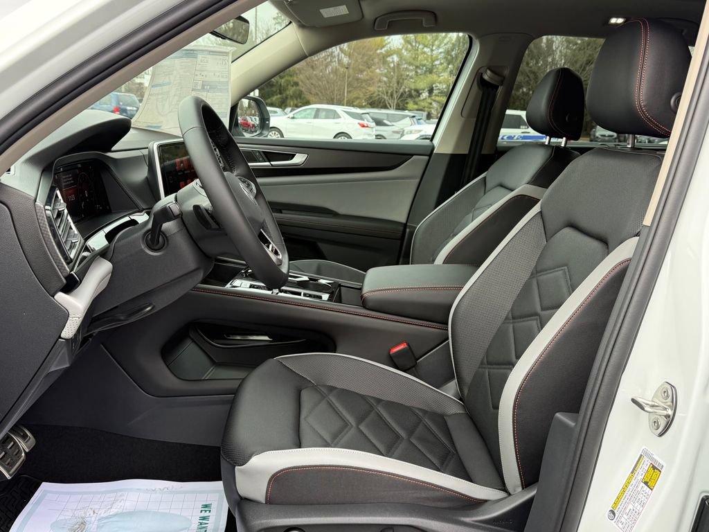 New 2026 Volkswagen Atlas Peak Edition AWD/4WD image 9