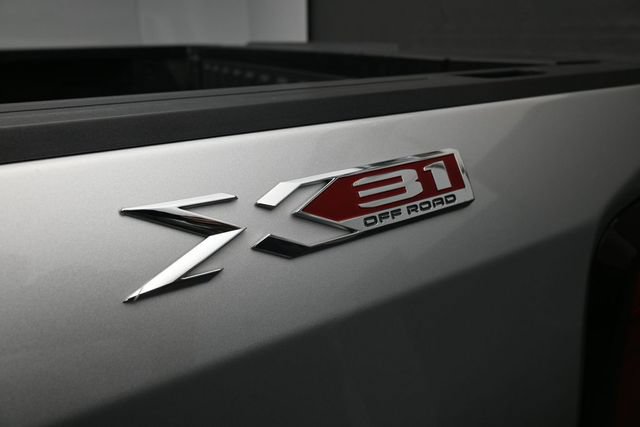 Used 2022 GMC Sierra 1500 SLT AWD/4WD image 29