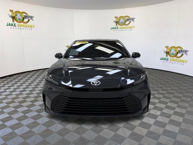 Used 2025 Toyota Camry LE AWD/4WD image 3