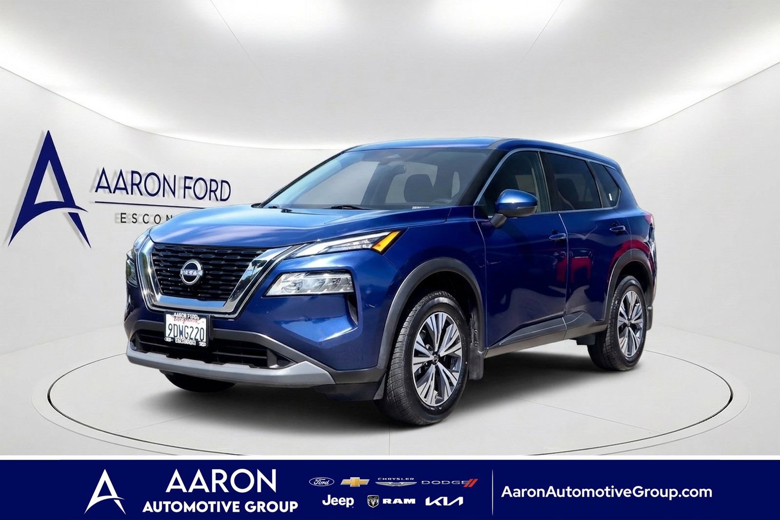 Used 2023 Nissan Rogue SV FWD image 1