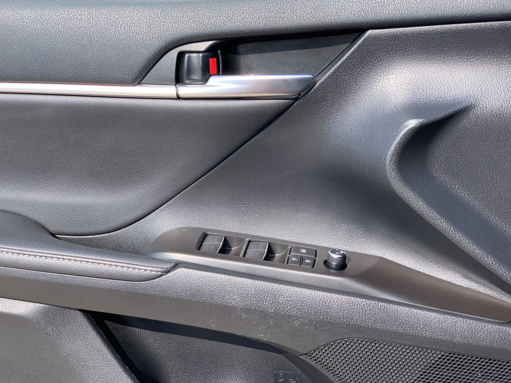 Used 2023 Toyota Camry XSE w/ Navigation Package image 12