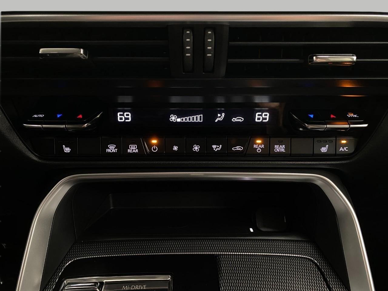 New 2025 MAZDA CX-90 Plug-In Hybrid w/Premium Sport AWD/4WD image 57