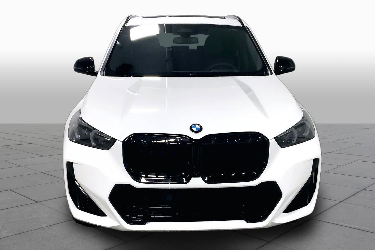 New 2026 BMW X1 xDrive28i w/ Technology Package AWD/4WD image 3