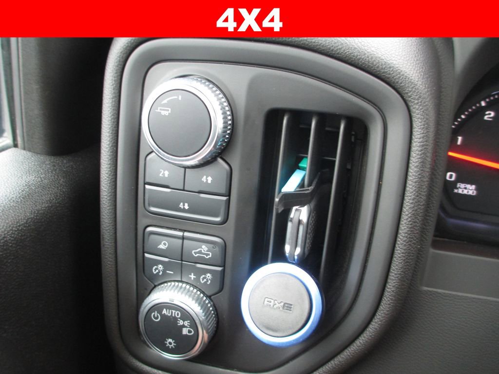 Used 2025 GMC Sierra 3500 Pro w/ Convenience Package image 16