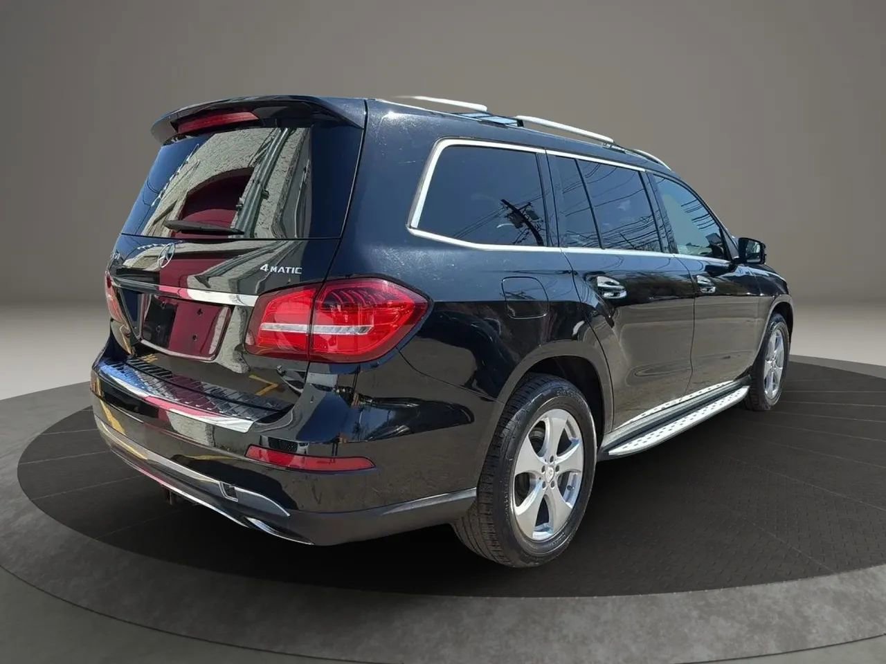 Used 2017 Mercedes-Benz GLS 450 4MATIC image 5