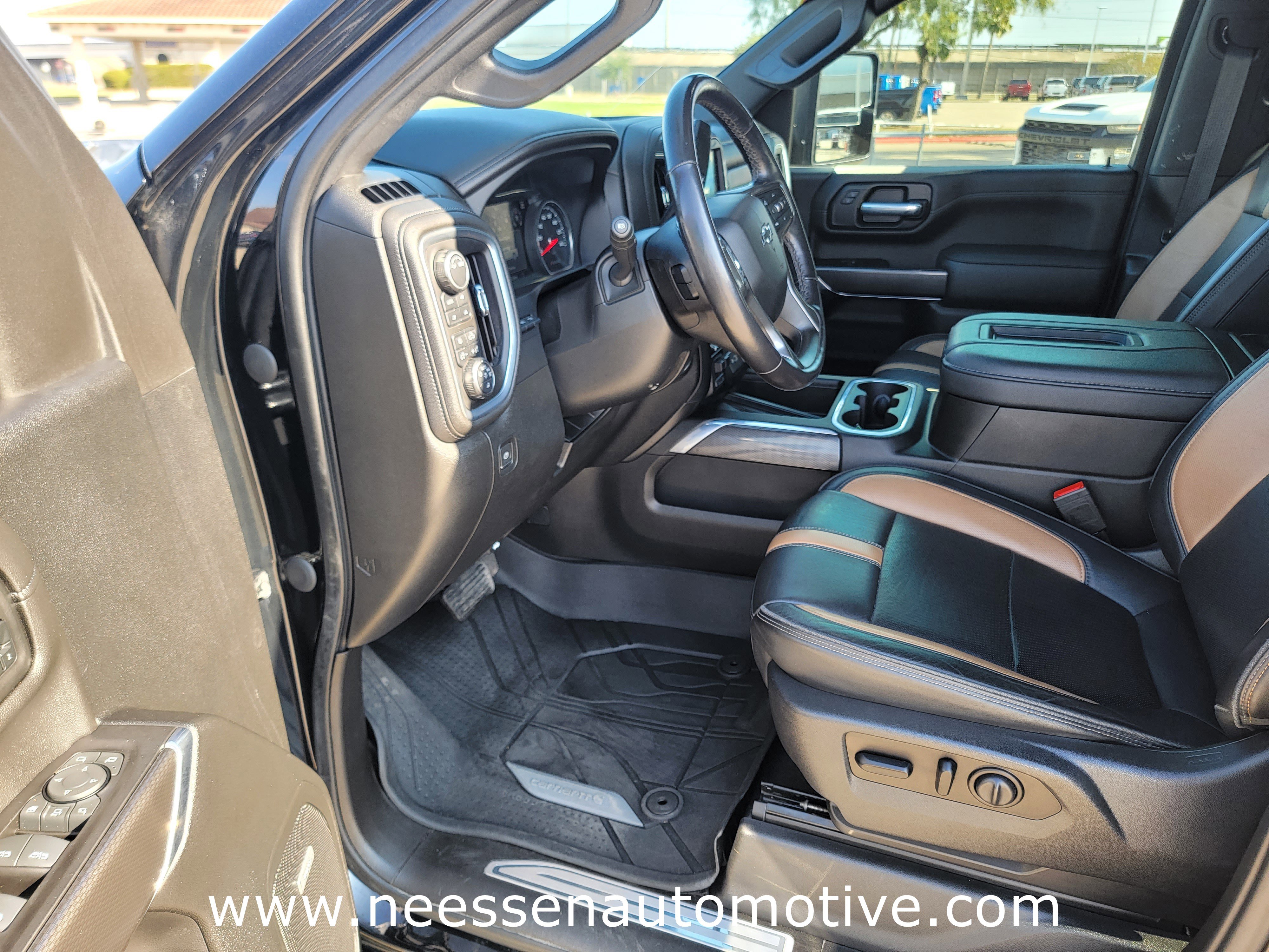 Used 2021 Chevrolet Silverado 2500 LTZ w/ Carhartt Edition image 19