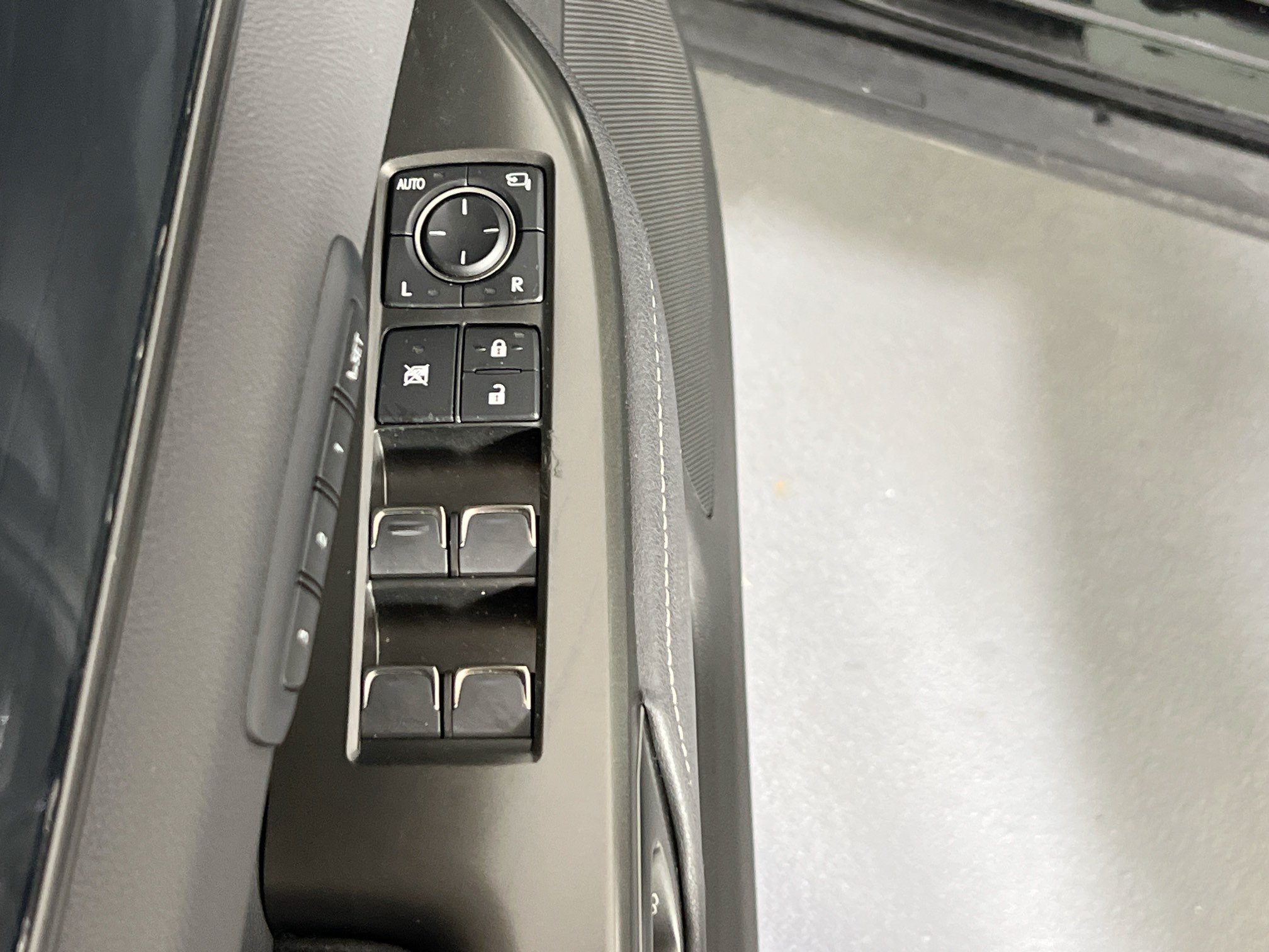 Used 2022 Lexus NX 350 AWD image 17