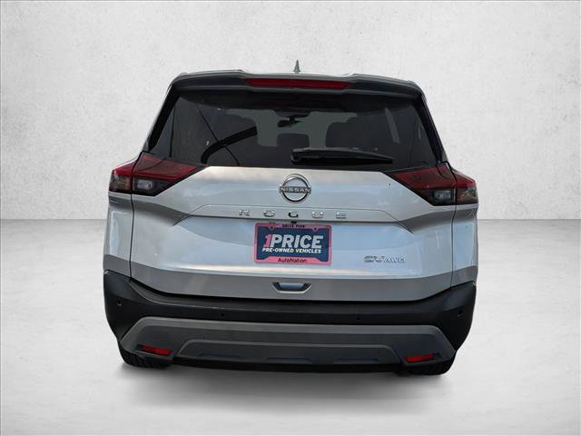 Used 2023 Nissan Rogue SV image 6