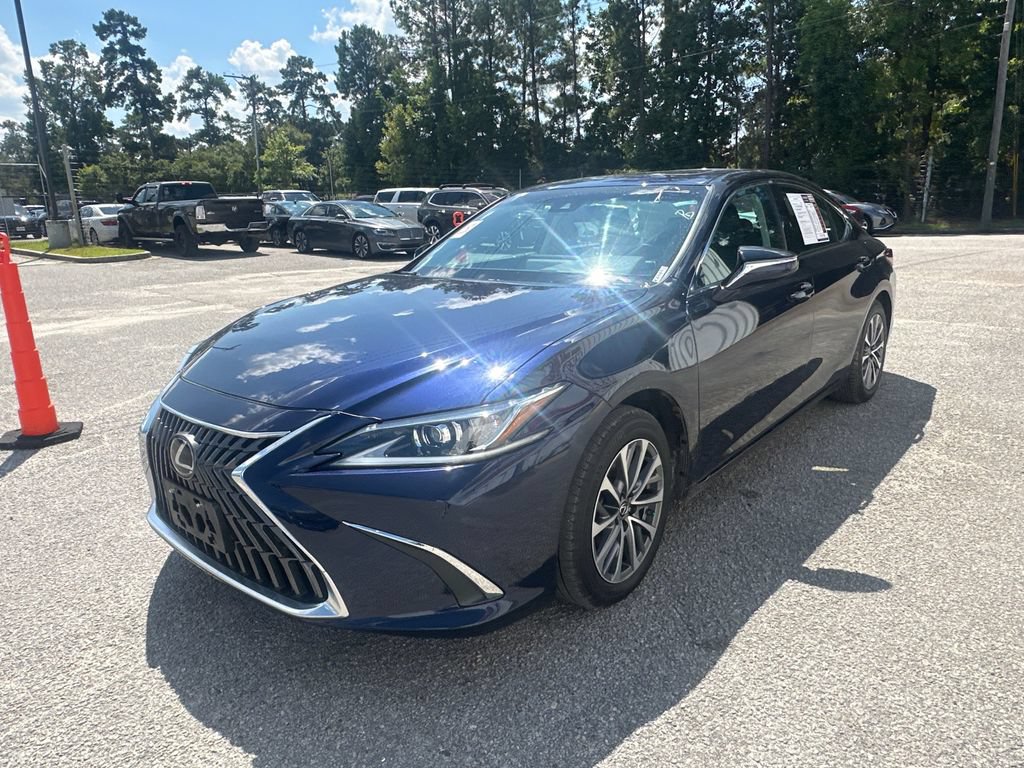 Used 2022 Lexus ES 350 w/ Accessory Package FWD video 3