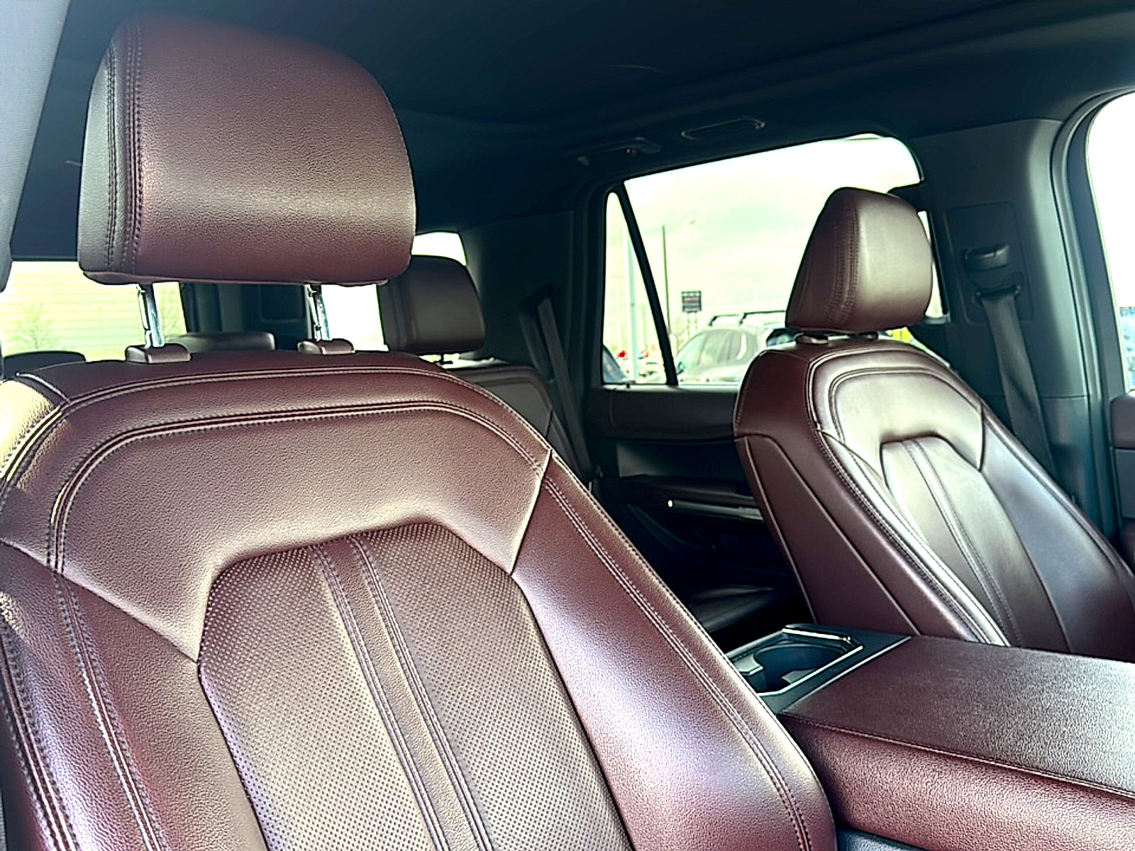 Used 2023 Ford Expedition Limited image 25