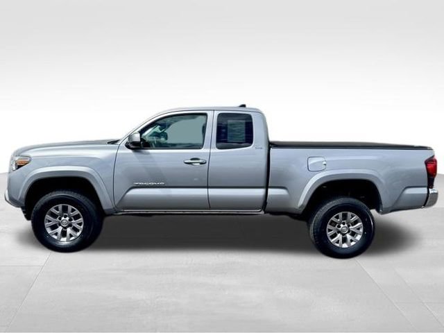 Used 2019 Toyota Tacoma SR5 AWD/4WD image 5